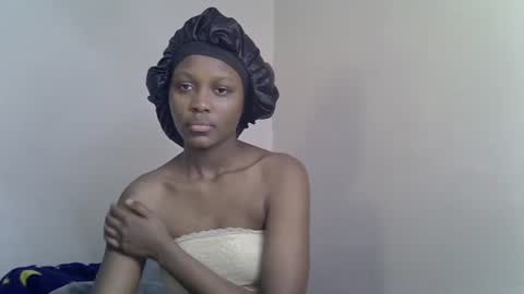 Snapshot of squirt_godes chatting on 10.30.25 Tashy online show from 10.30.25