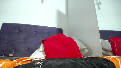 Snapshot of squirter_girl69 chatting on 10.17.25 squirter_girl69 online show from 10.17.25