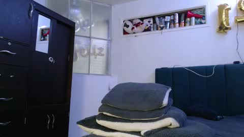 Snapshot of sr_porn01 chatting on 01.23.25 sr_porn01 online show from 01.23.25