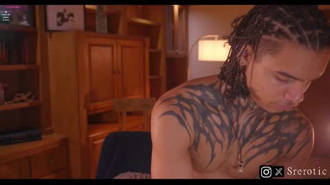 Snapshot of srerotic chatting on 11.21.25 Matt online show from 11.21.25