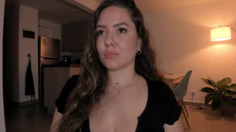 Snapshot of srta__sophie chatting on 10.29.25 Sophie 3 online show from 10.29.25