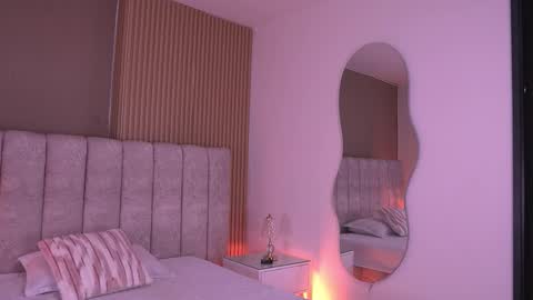 Snapshot of ss_samantha chatting on 02.26.26 samantha online show from 02.26.26