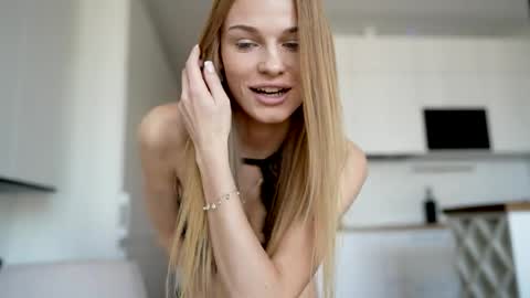 Scarlett online show from 04.04.26