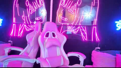 staarlightt online show from 10.13.25