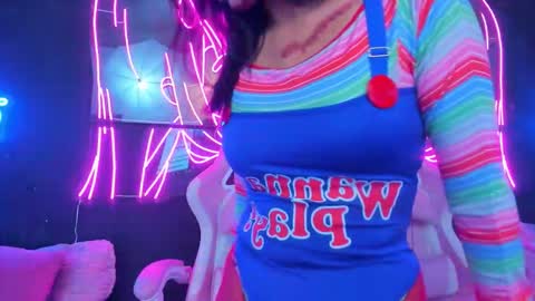 staarlightt online show from 10.23.25