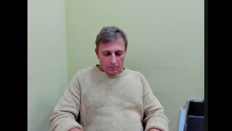 Snapshot of stacattoff chatting on 09.19.25 stacattoff online show from 09.19.25