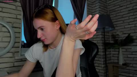 Stacey GMT5 Mo Tu We Th Fr Sa 3am -10am online show from 02.20.26