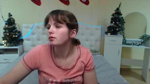 Snapshot of staceylex chatting on 01.04.25 Stacey online show from 01.04.25