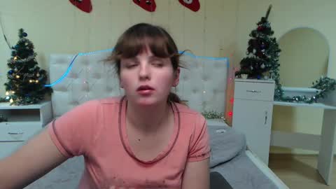Snapshot of staceylex chatting on 01.04.25 Stacey online show from 01.04.25