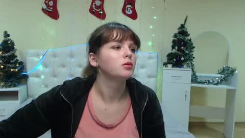 Snapshot of staceylex chatting on 01.08.25 Stacey online show from 01.08.25