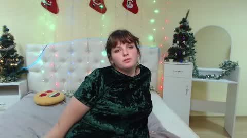 Snapshot of staceylex chatting on 01.08.25 Stacey online show from 01.08.25