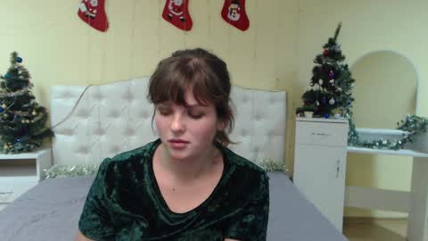 Snapshot of staceylex chatting on 01.10.25 Stacey online show from 01.10.25