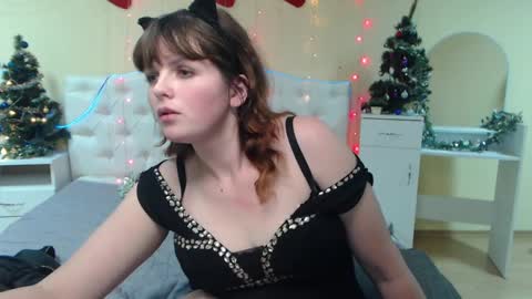 Snapshot of staceylex chatting on 01.13.25 Stacey online show from 01.13.25