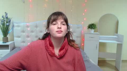 Snapshot of staceylex chatting on 01.30.25 Stacey online show from 01.30.25