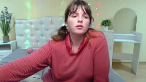 Snapshot of staceylex chatting on 01.30.25 Stacey online show from 01.30.25