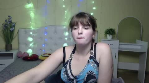 Snapshot of staceylex chatting on 01.31.25 Stacey online show from 01.31.25