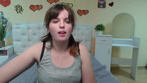 Snapshot of staceylex chatting on 02.13.25 Stacey online show from 02.13.25