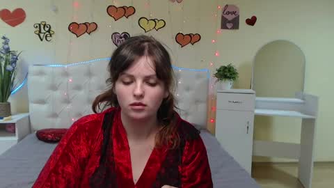 Snapshot of staceylex chatting on 02.13.25 Stacey online show from 02.13.25