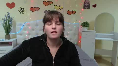 Snapshot of staceylex chatting on 02.15.25 Stacey online show from 02.15.25