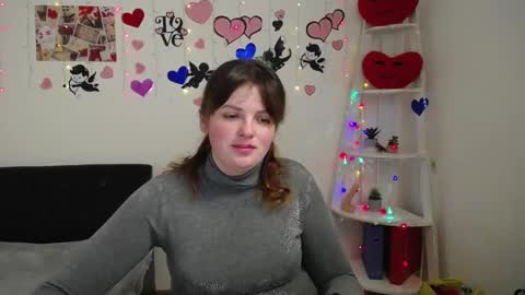 Snapshot of staceylex chatting on 02.18.25 Stacey online show from 02.18.25