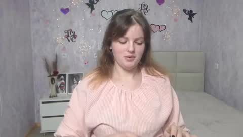 Snapshot of staceylex chatting on 02.27.25 Stacey online show from 02.27.25