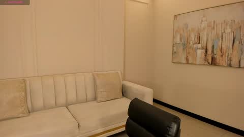 Stacy Woods online show from 04.16.26