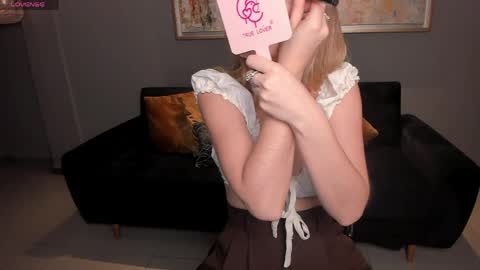 Snapshot of staceywood_ chatting on 06.06.26 Stacy Woods online show from 06.06.26