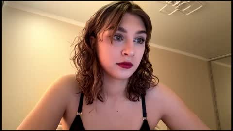 Elli online show from 02.10.26