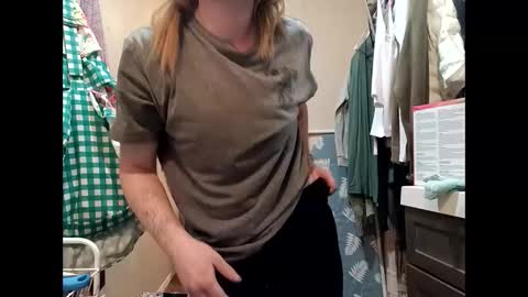 Snapshot of stacisavige chatting on 01.14.25 Sinserity online show from 01.14.25