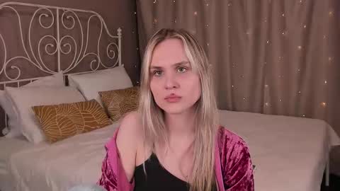 stacy_flower online show from 09.15.25