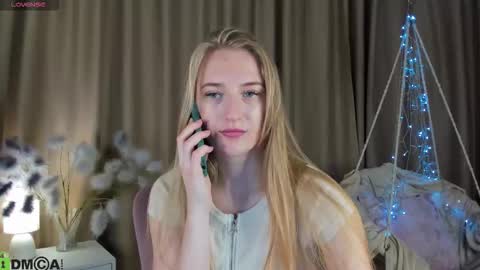 Stacy Mon Tue Wed Thu Fri Sun GMT GMT 3 1000am - 0400pm  online show from 11.09.25