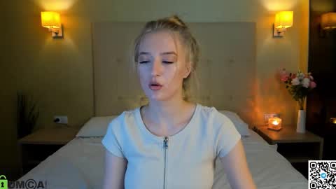 Stacy Mon Tue Wed Thu Fri Sun GMT GMT 3 1000am - 0400pm  online show from 11.26.25