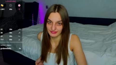 Snapshot of stacy_sexylips chatting on 06.26.26 Sexy lips online show from 06.26.26