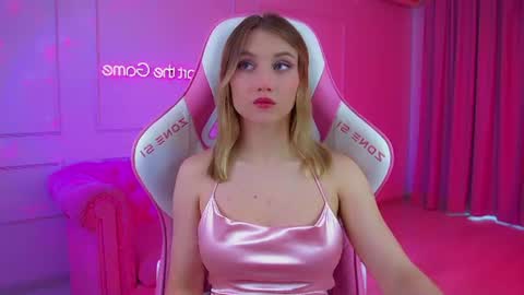 Snapshot of stacyevancesss chatting on 06.19.26 StacyEvances online show from 06.19.26