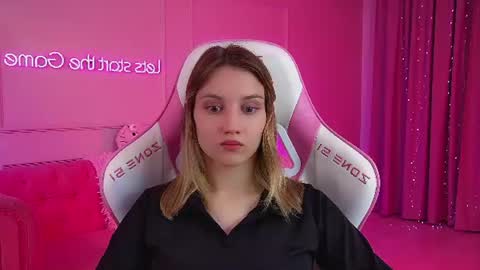 Snapshot of stacyevancesss chatting on 06.23.26 StacyEvances online show from 06.23.26