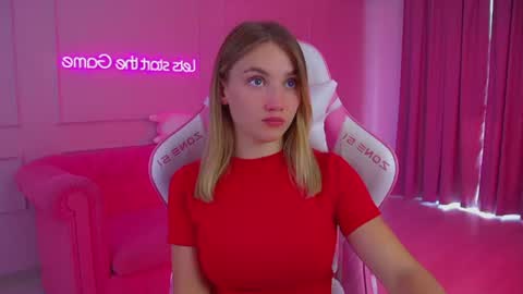 Snapshot of stacyevancesss chatting on 07.19.26 StacyEvances online show from 07.19.26