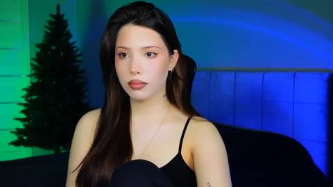 Snapshot of stacygonzales_ chatting on 12.18.24 Bye bye dear See you on December 3st online show from 12.18.24