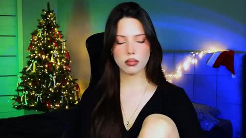 Snapshot of stacygonzales_ chatting on 12.27.24 Bye bye dear See you on December 3st online show from 12.27.24