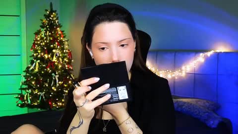 Snapshot of stacygonzales_ chatting on 01.04.25 Bye bye dear See you on December 3st online show from 01.04.25