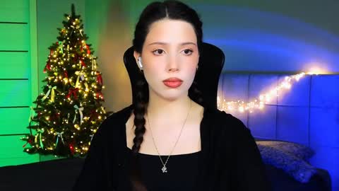 Snapshot of stacygonzales_ chatting on 01.04.25 Bye bye dear See you on December 3st online show from 01.04.25