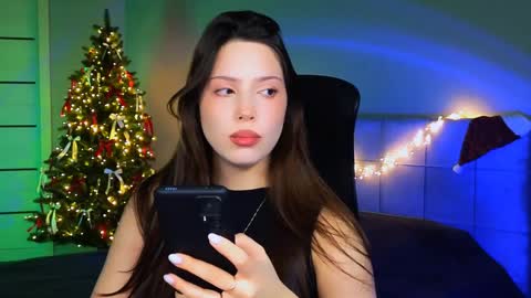 Snapshot of stacygonzales_ chatting on 01.18.25 Bye bye dear See you on December 3st online show from 01.18.25