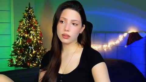 Snapshot of stacygonzales_ chatting on 01.21.25 Bye bye dear See you on December 3st online show from 01.21.25