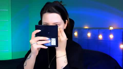 Snapshot of stacygonzales_ chatting on 02.13.25 Bye bye dear See you on December 3st online show from 02.13.25