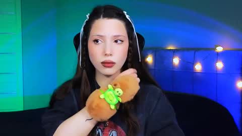 Snapshot of stacygonzales_ chatting on 02.15.25 Bye bye dear See you on December 3st online show from 02.15.25