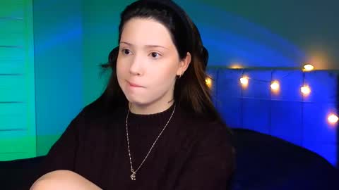 Snapshot of stacygonzales_ chatting on 02.19.25 Bye bye dear See you on December 3st online show from 02.19.25