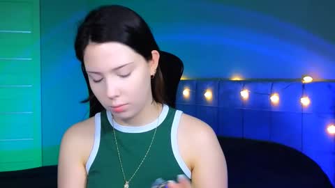 Snapshot of stacygonzales_ chatting on 02.22.25 Bye bye dear See you on December 3st online show from 02.22.25