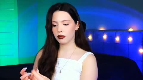 Snapshot of stacygonzales_ chatting on 02.26.25 Bye bye dear See you on December 3st online show from 02.26.25