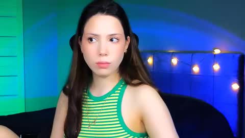 Snapshot of stacygonzales_ chatting on 03.07.25 Bye bye dear See you on December 3st online show from 03.07.25