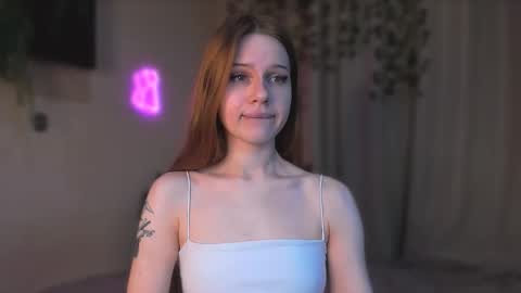 Snapshot of stacyloveforu chatting on 09.25.25 stacyloveforu online show from 09.25.25