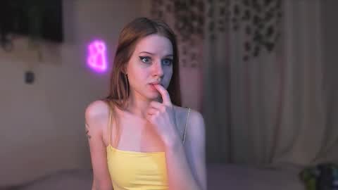 Snapshot of stacyloveforu chatting on 10.12.25 stacyloveforu online show from 10.12.25